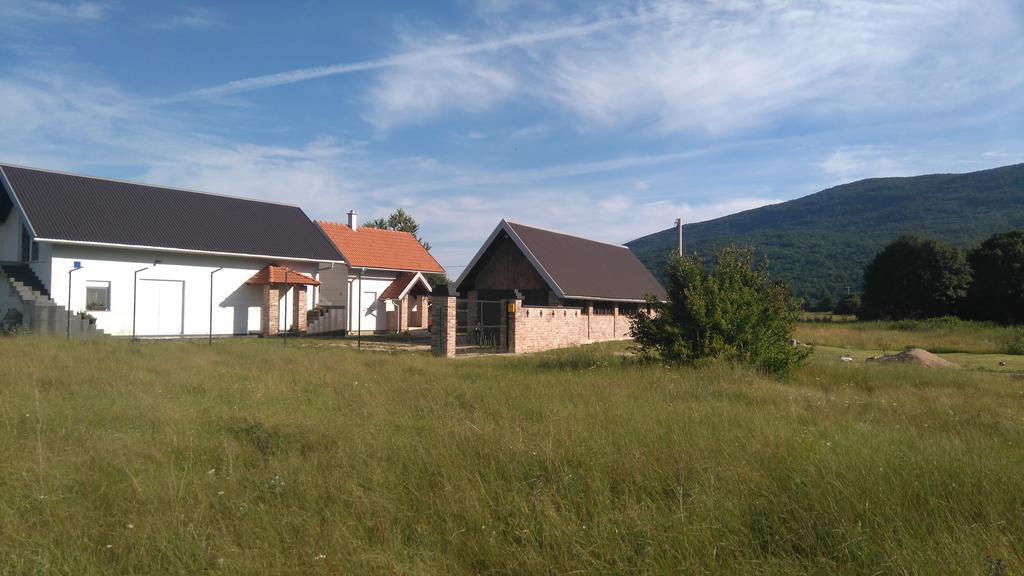 Gacka Valley Licko Lesce Exteriér fotografie