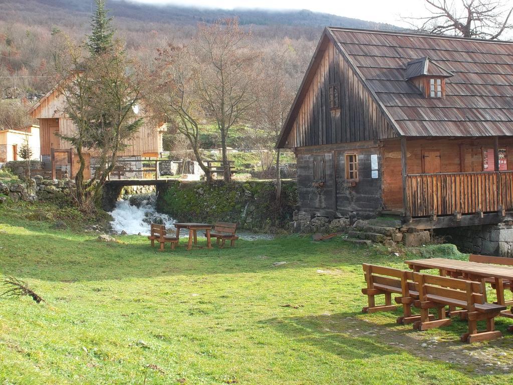 Gacka Valley Licko Lesce Exteriér fotografie